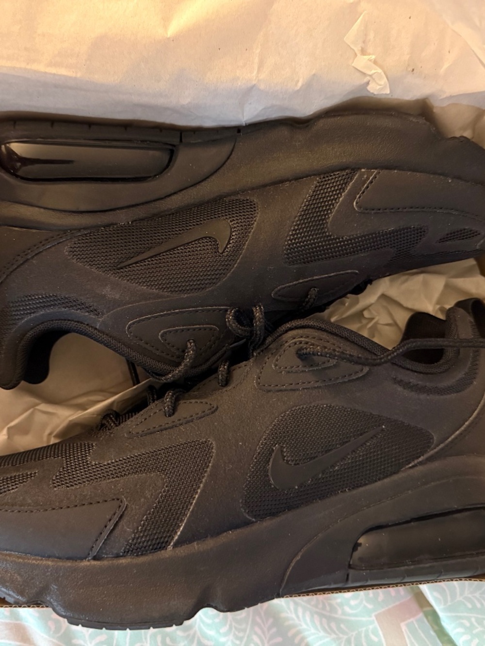 Nike Air Max 200 Triple Black Women's Size 7.5
